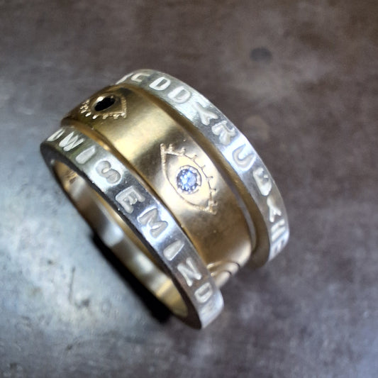I love commission jewellery