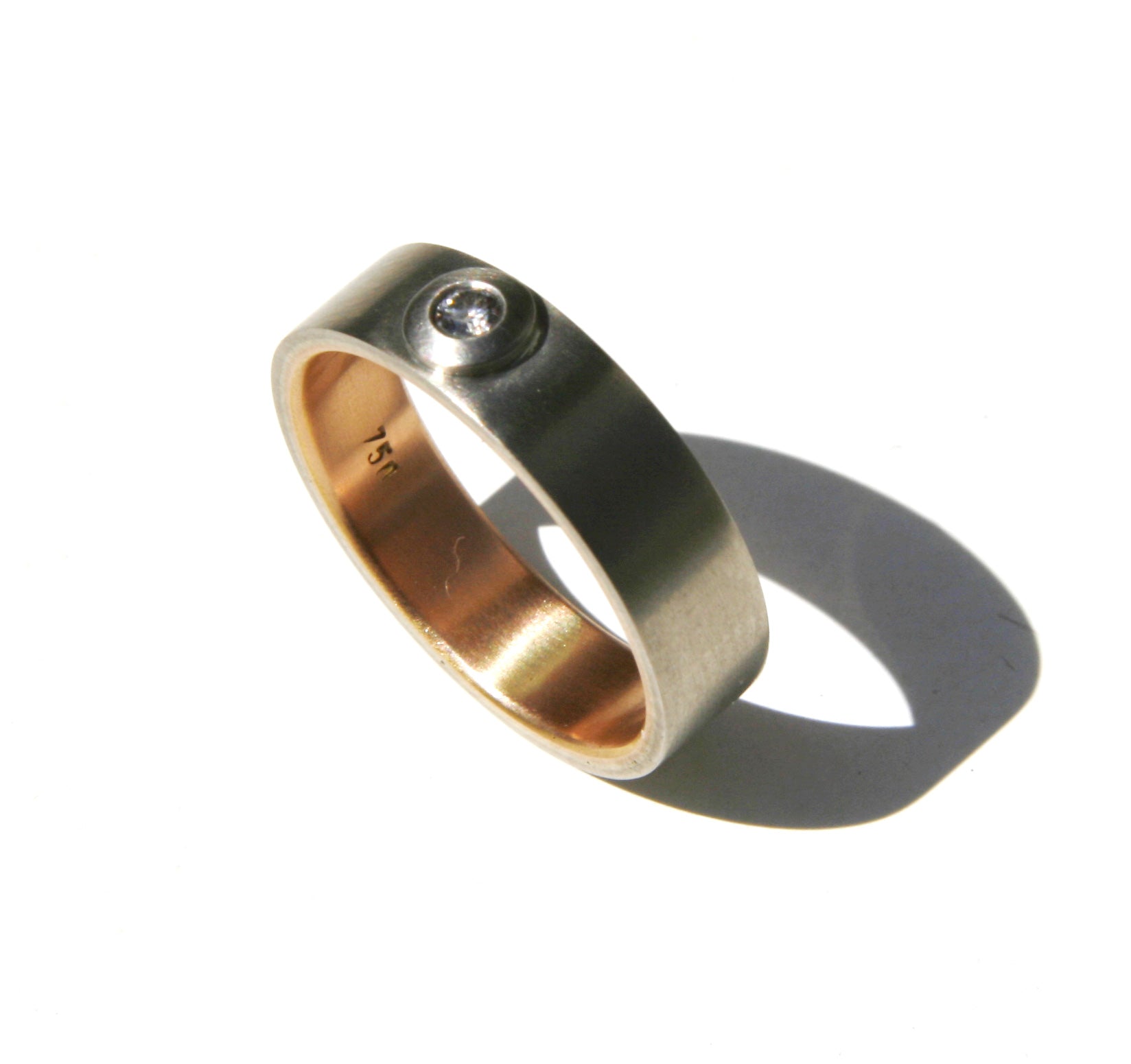 18ct Gold Wedding Band with Diamond