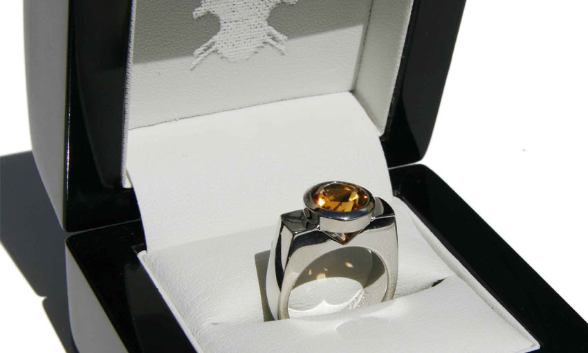 White gold and Citrine engagement ring