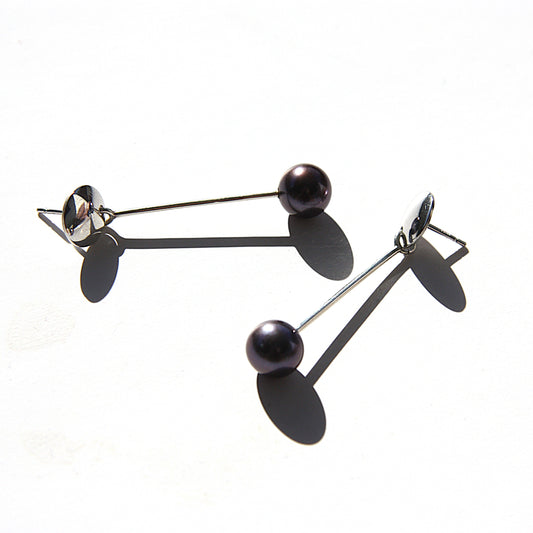 Black pearl drop earrings