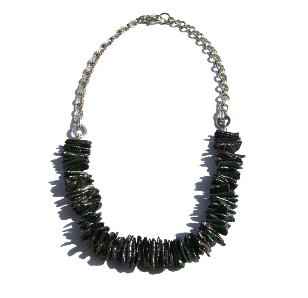 Necklace Biwa black pearls silver chain
